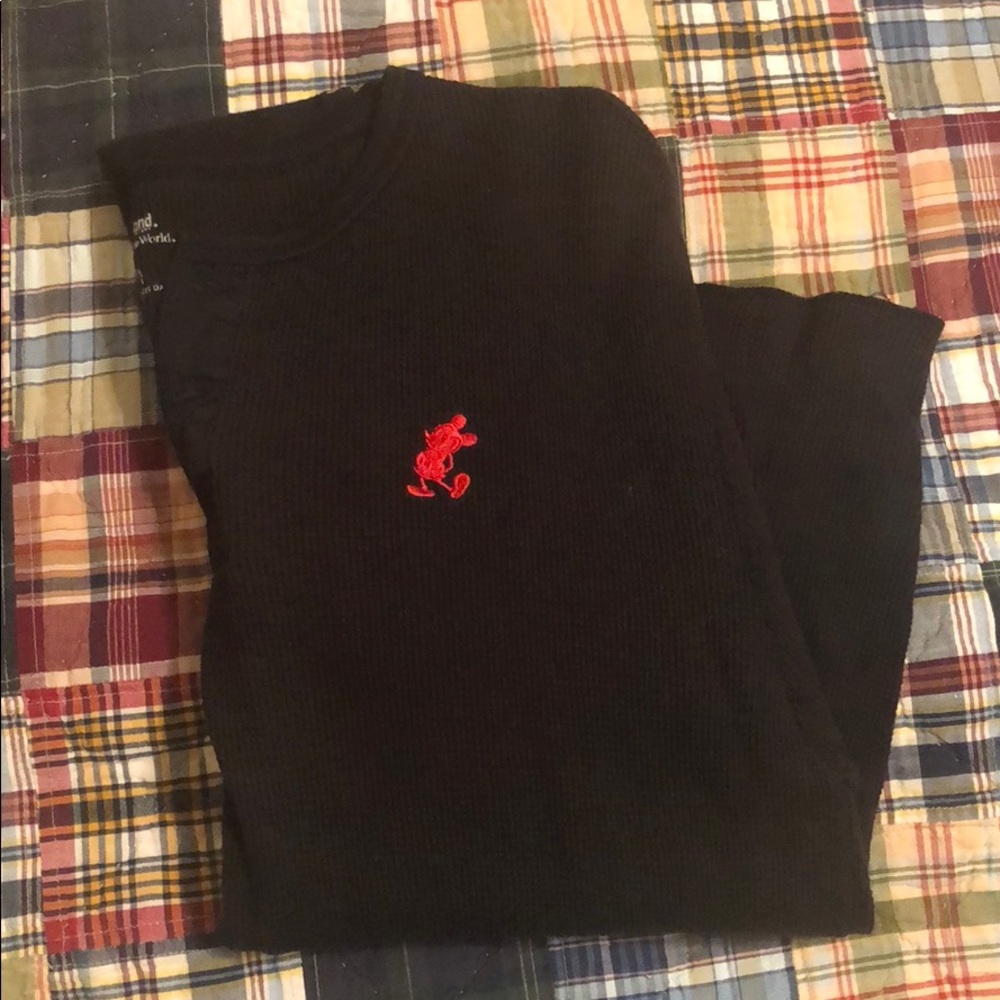 Disneyland knit thermal long sleeve shirt